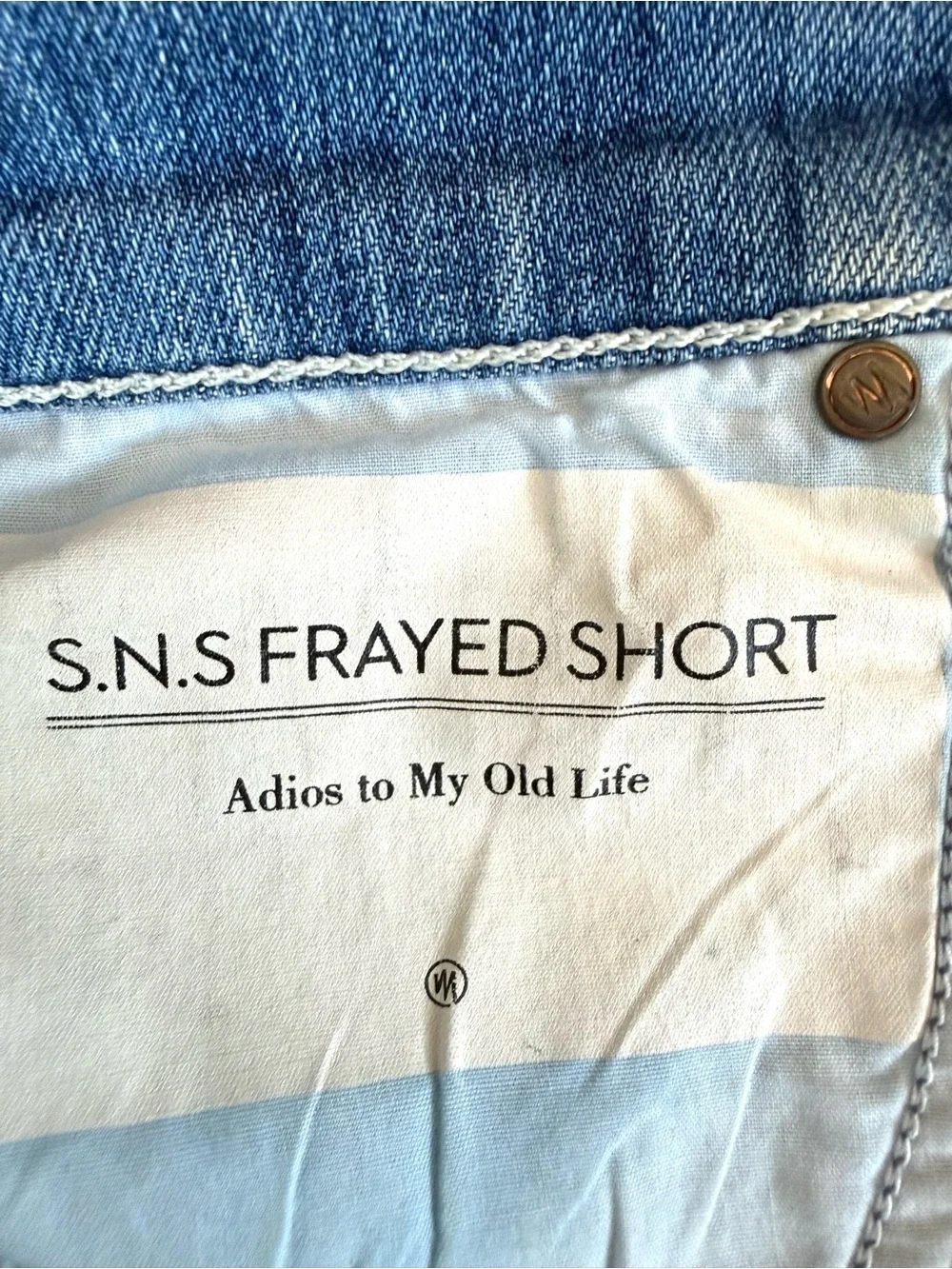 MOTHER SNS Frayed Denim Shorts Light Wash Rolled Cuff Low Rise Size 25